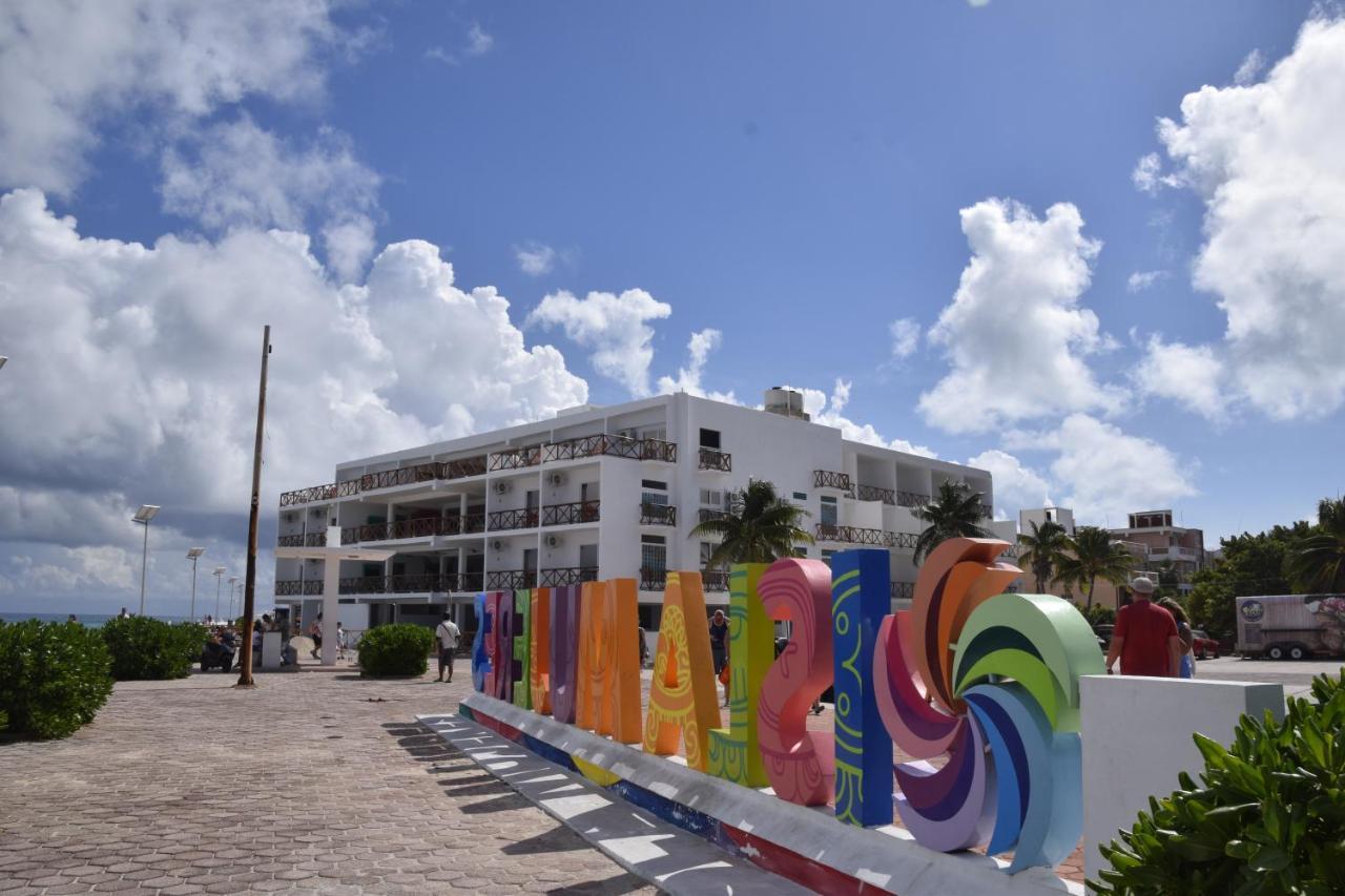 Esduma La Perla Hotel Isla Mujeres Exterior photo