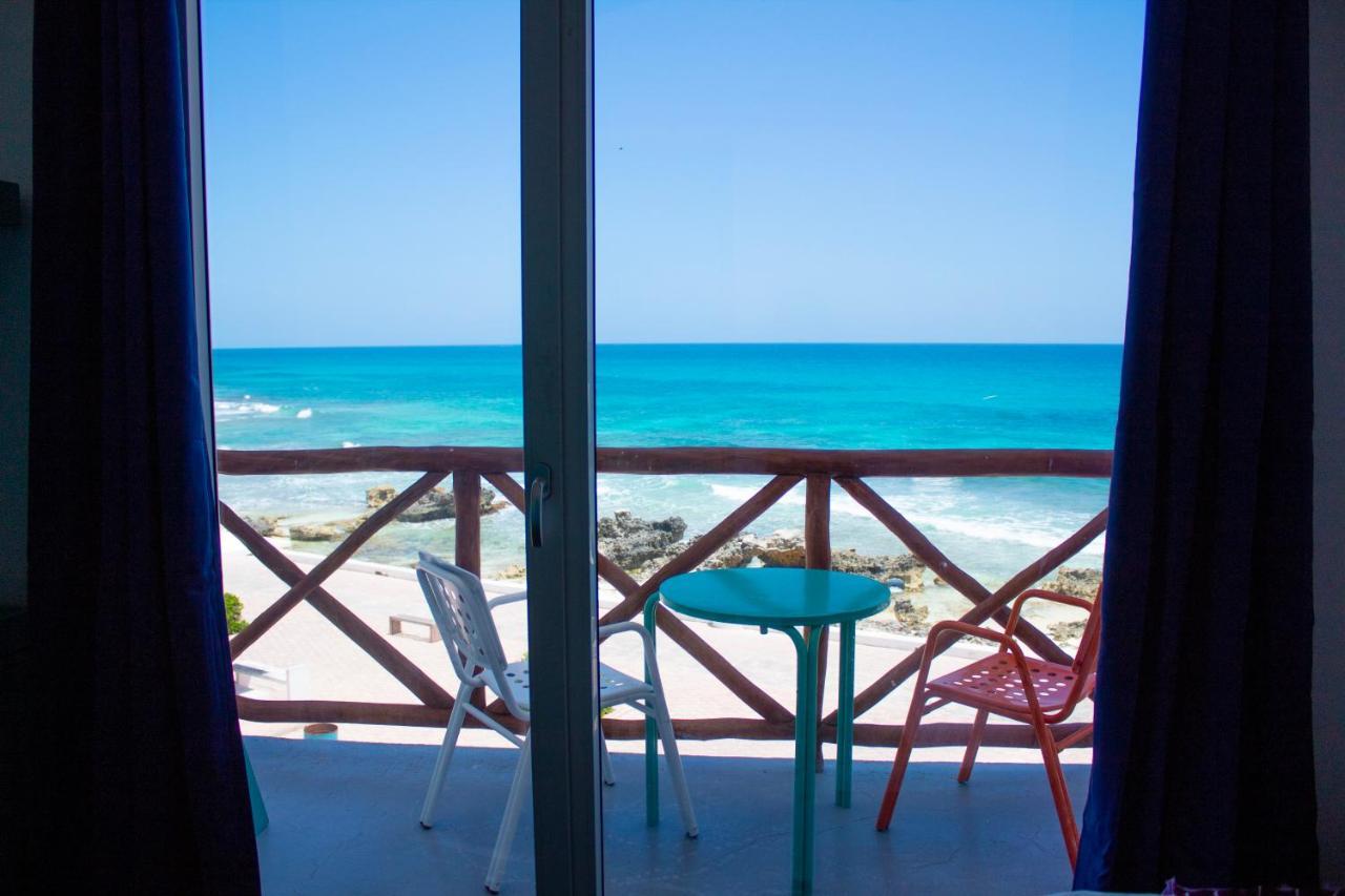 Esduma La Perla Hotel Isla Mujeres Exterior photo