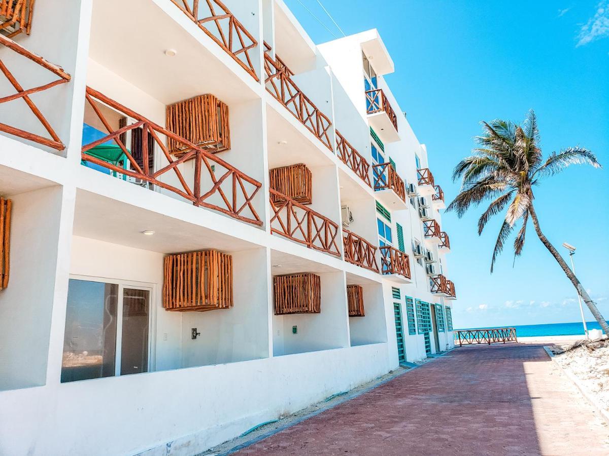 Esduma La Perla Hotel Isla Mujeres Exterior photo