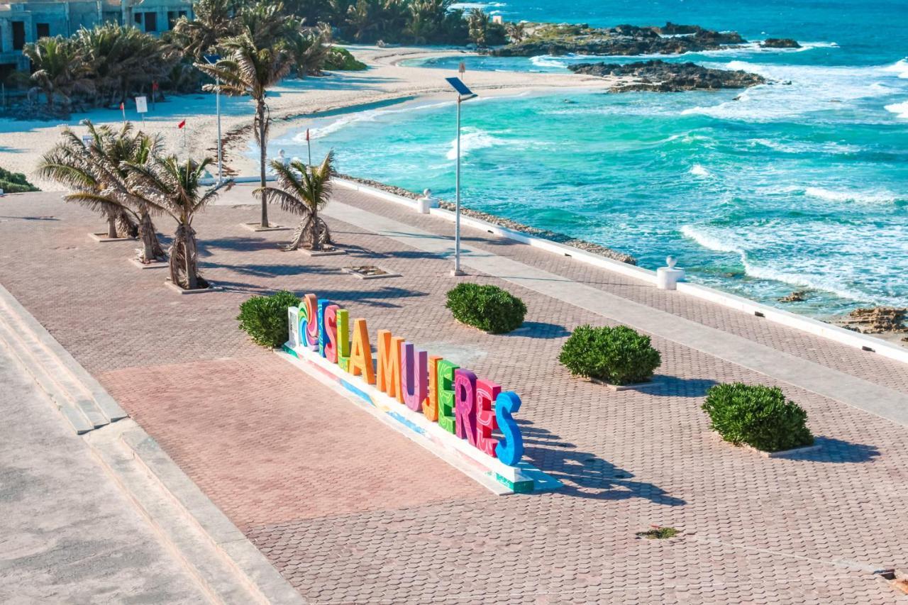 Esduma La Perla Hotel Isla Mujeres Exterior photo