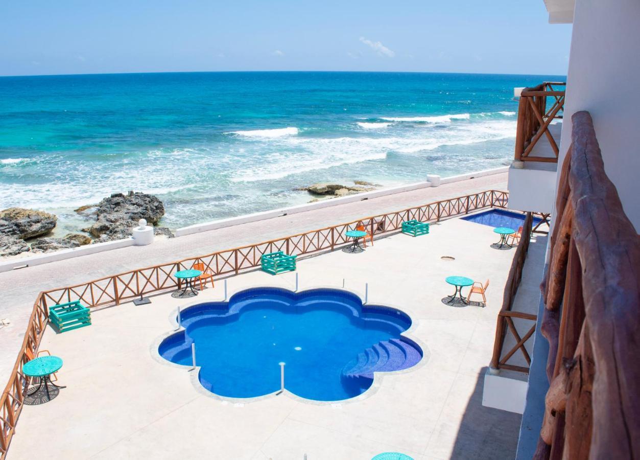 Esduma La Perla Hotel Isla Mujeres Exterior photo
