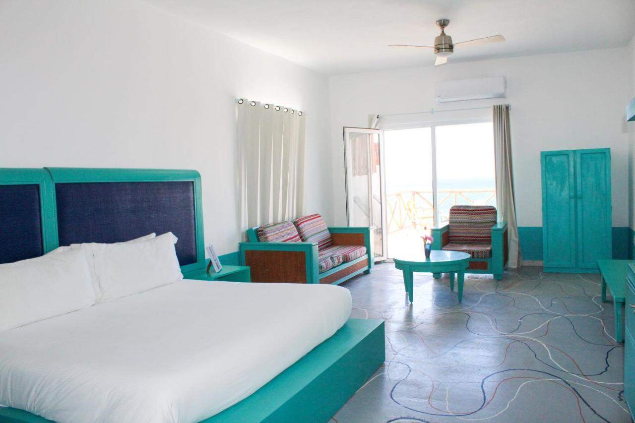 Esduma La Perla Hotel Isla Mujeres Exterior photo